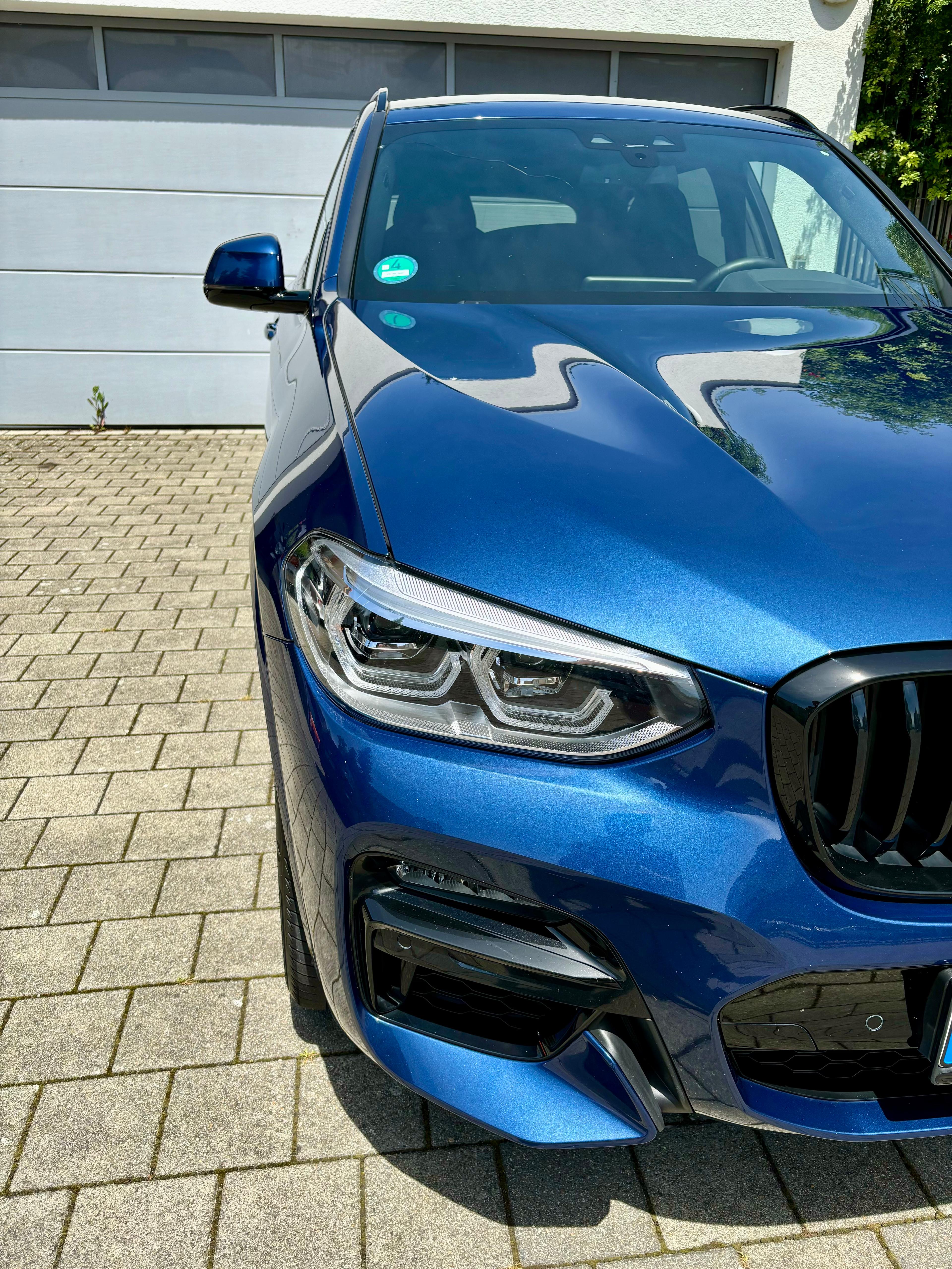 BMW in Blau – nach der Aufbereitung