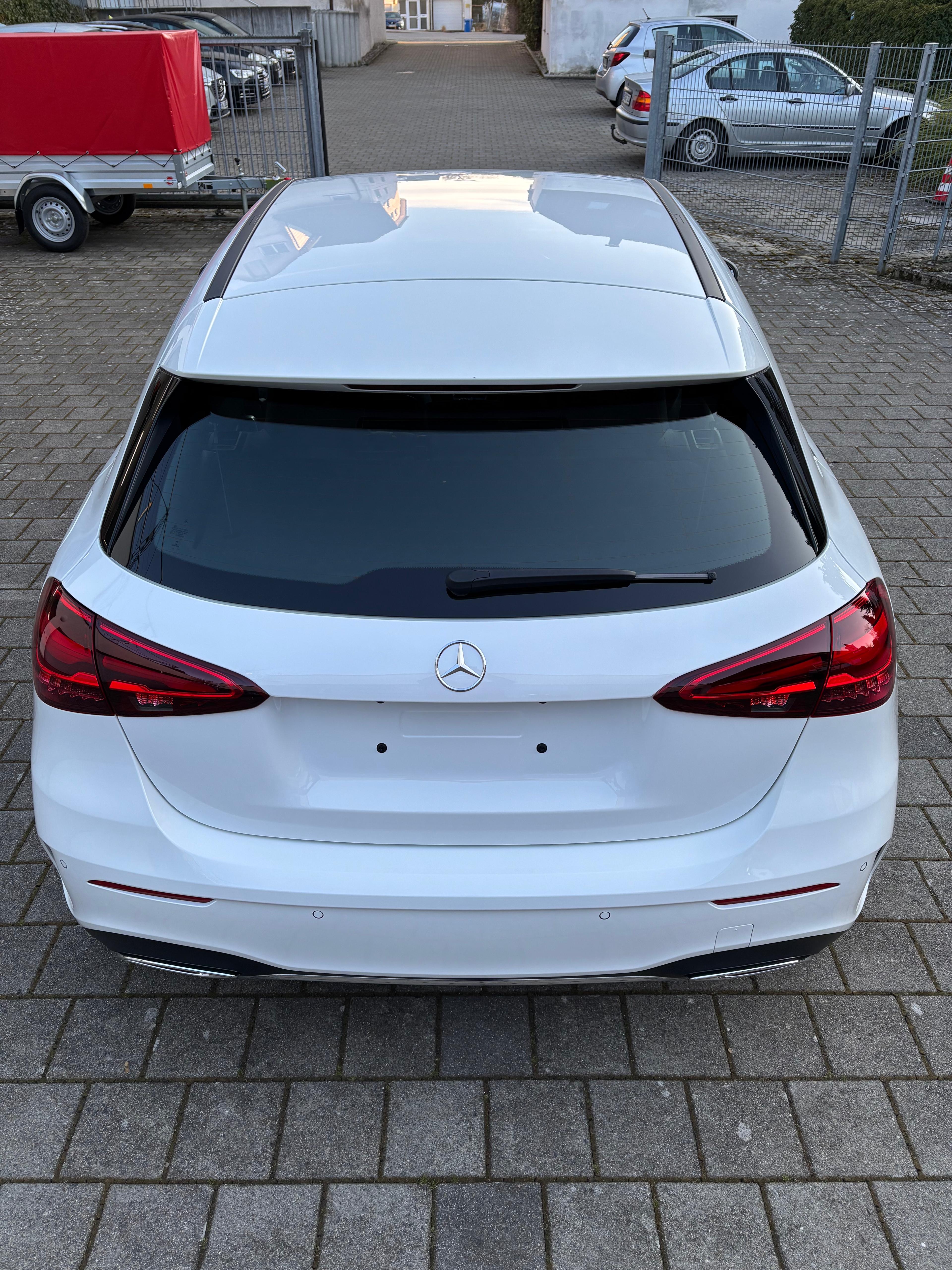 Mercedes in Weiß – nach der Aufbereitung